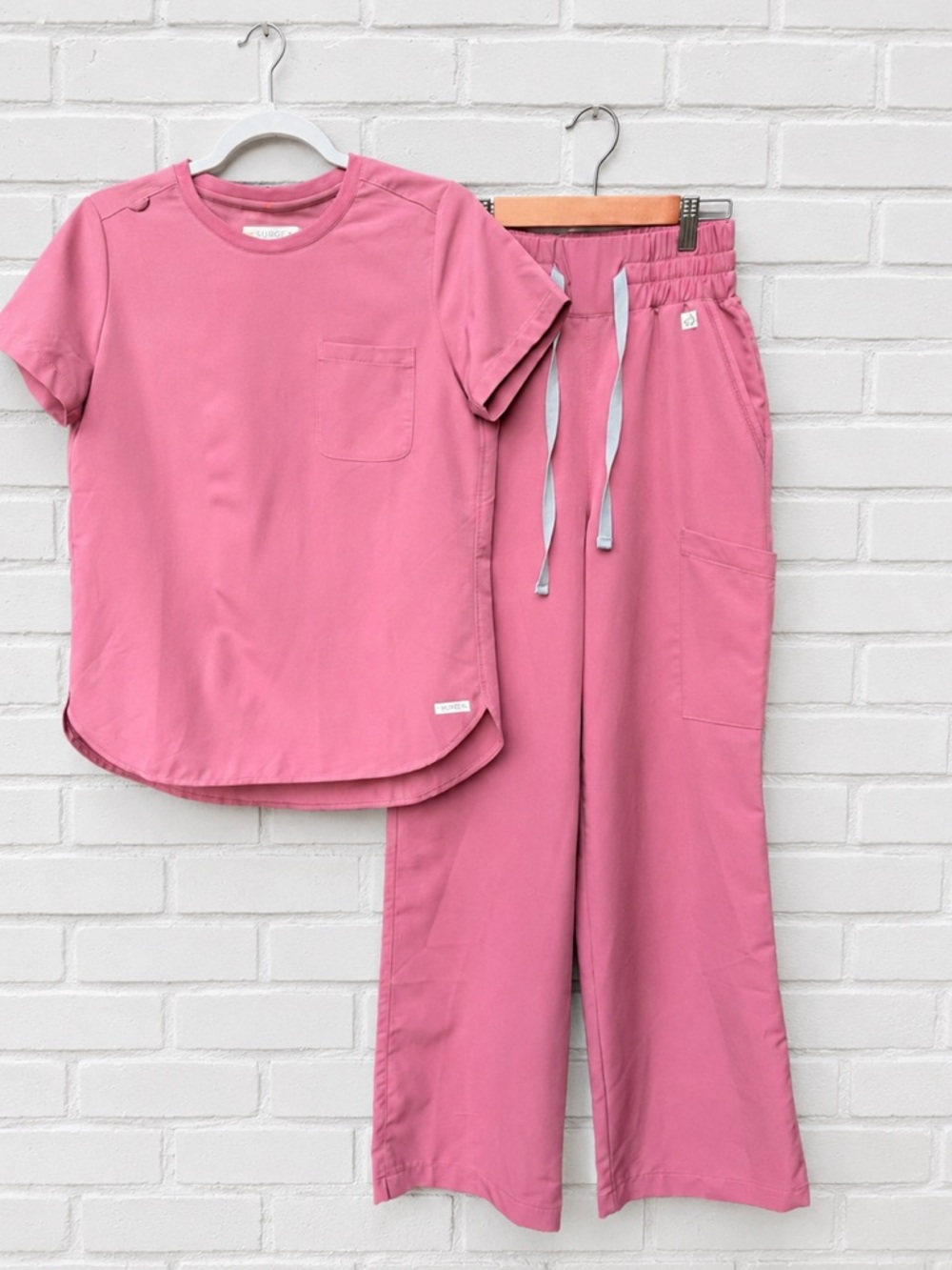 ReSurge Scrubs Set Pink Top Pants med student dentist nurse